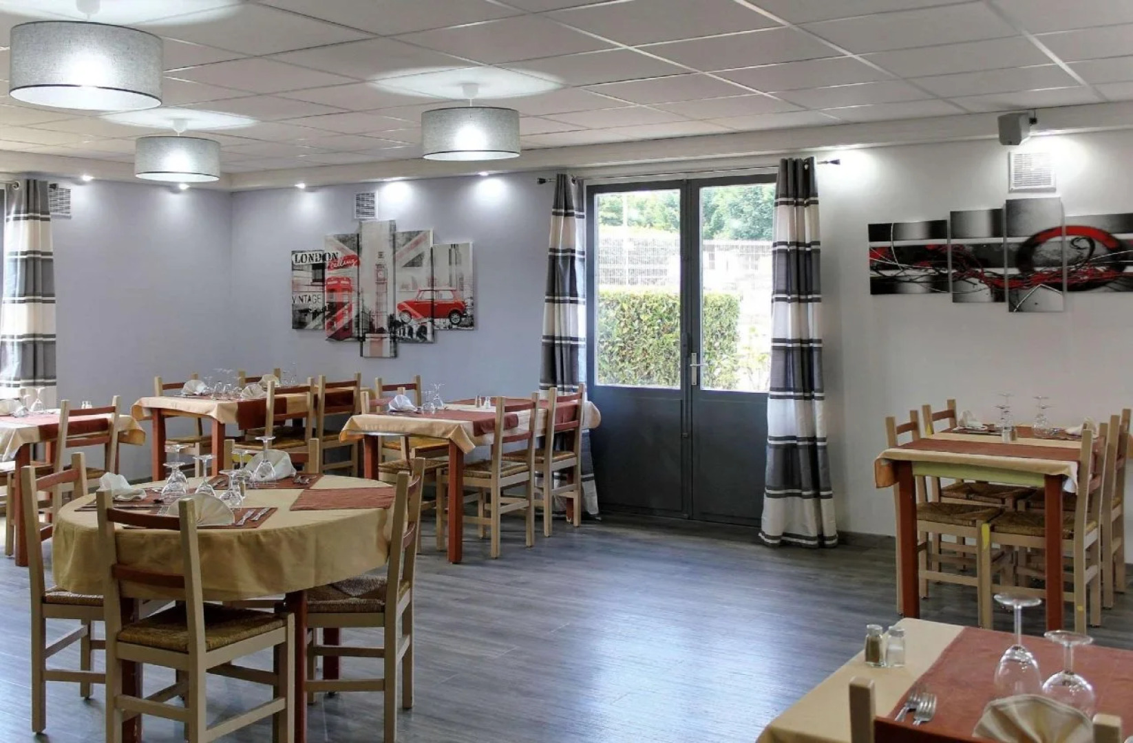 Hotel Restaurant La Chaumiere Les Mureaux - Flins