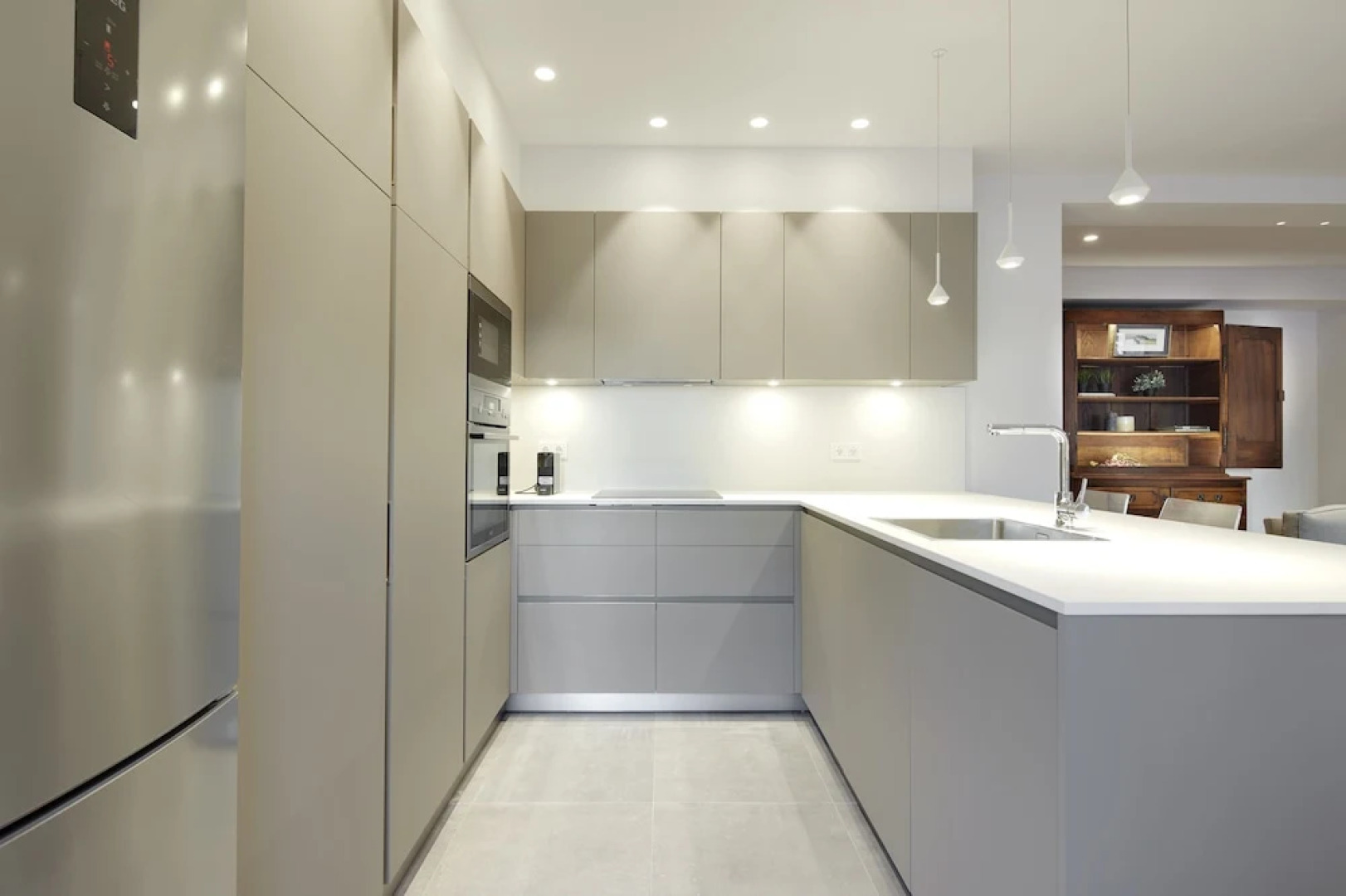 Playa de Ondarreta 3 by FeelFree Rentals