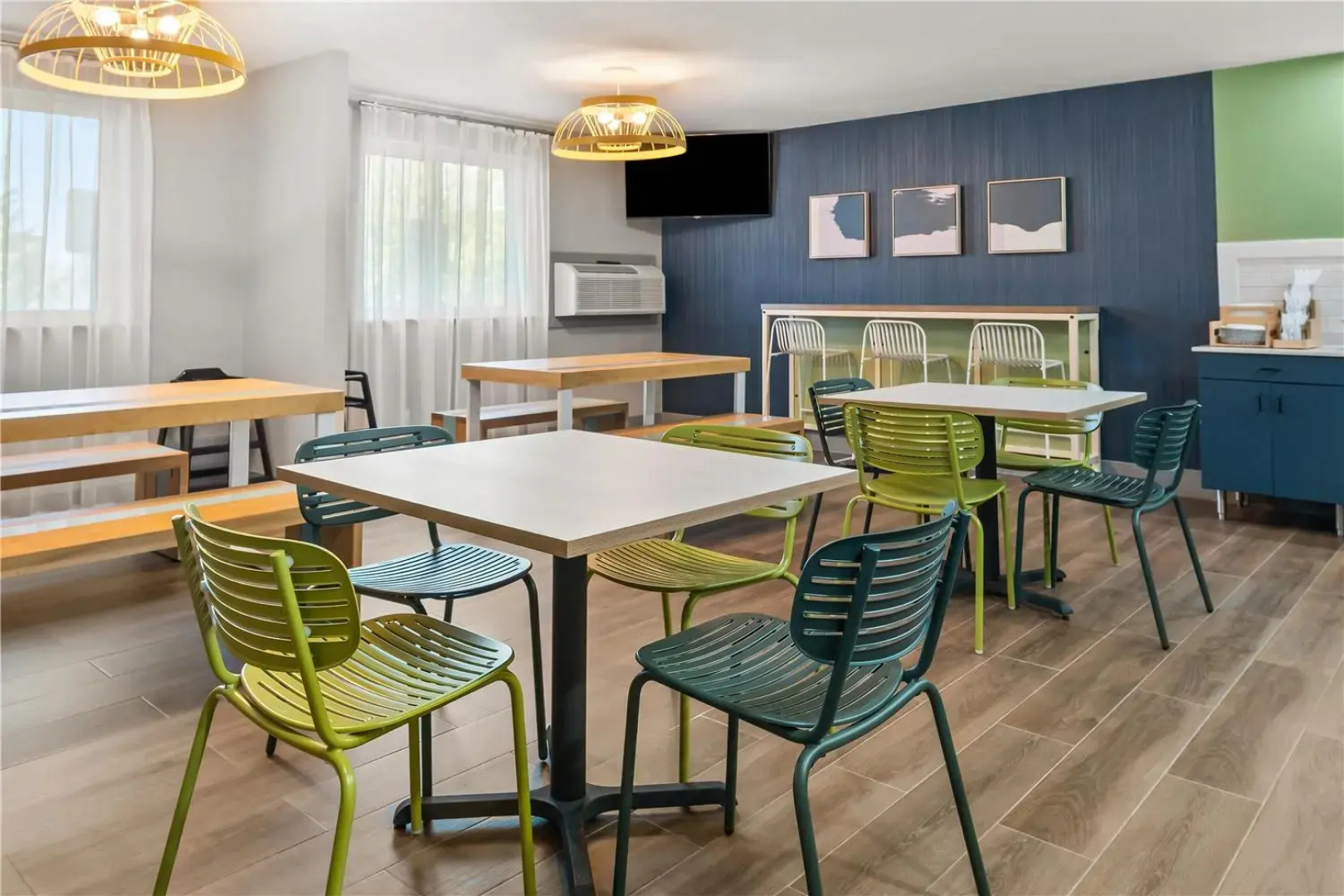 Spark by Hilton Eden Prairie