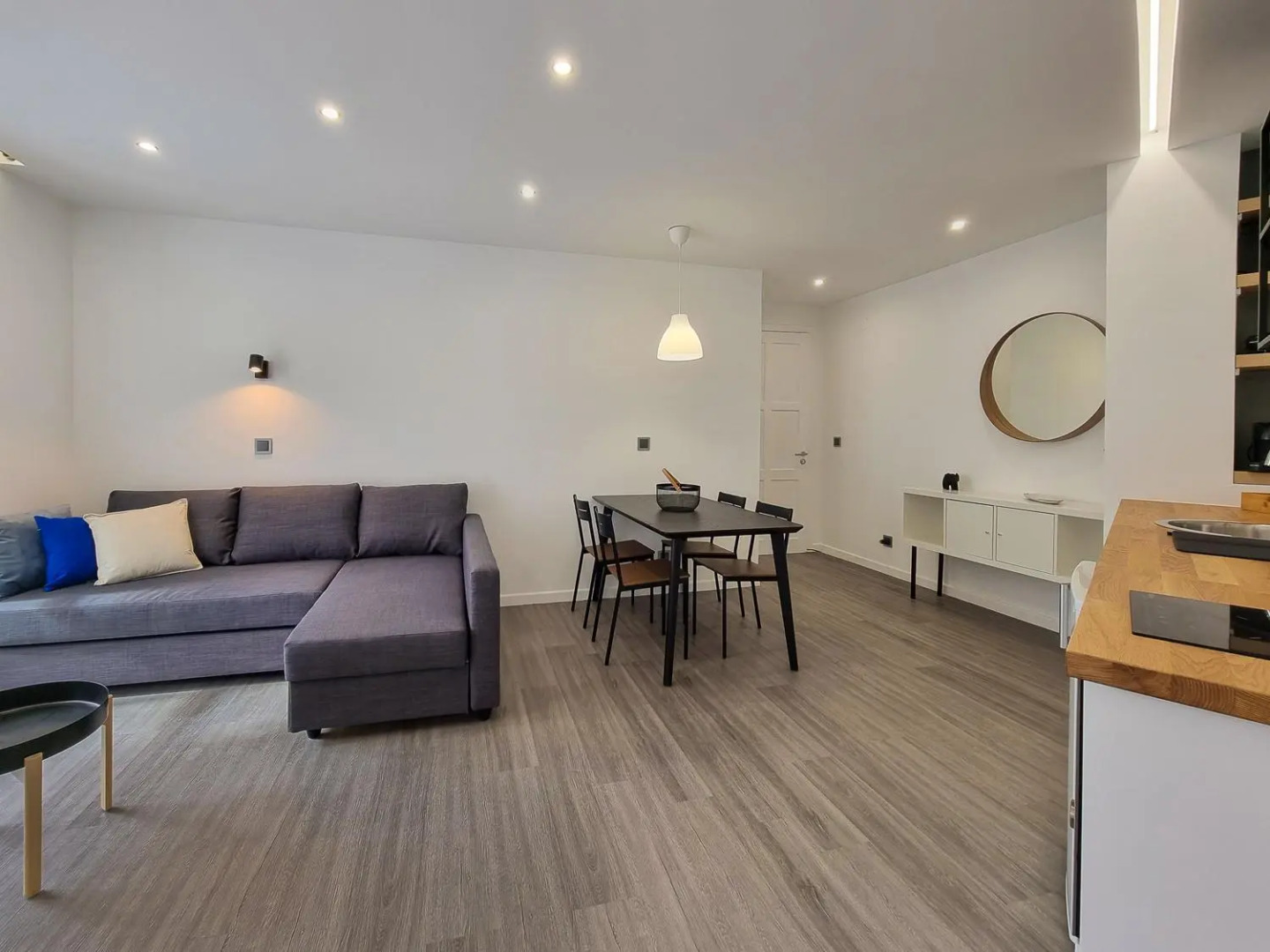 The Jolie Apartments - by the Ocean