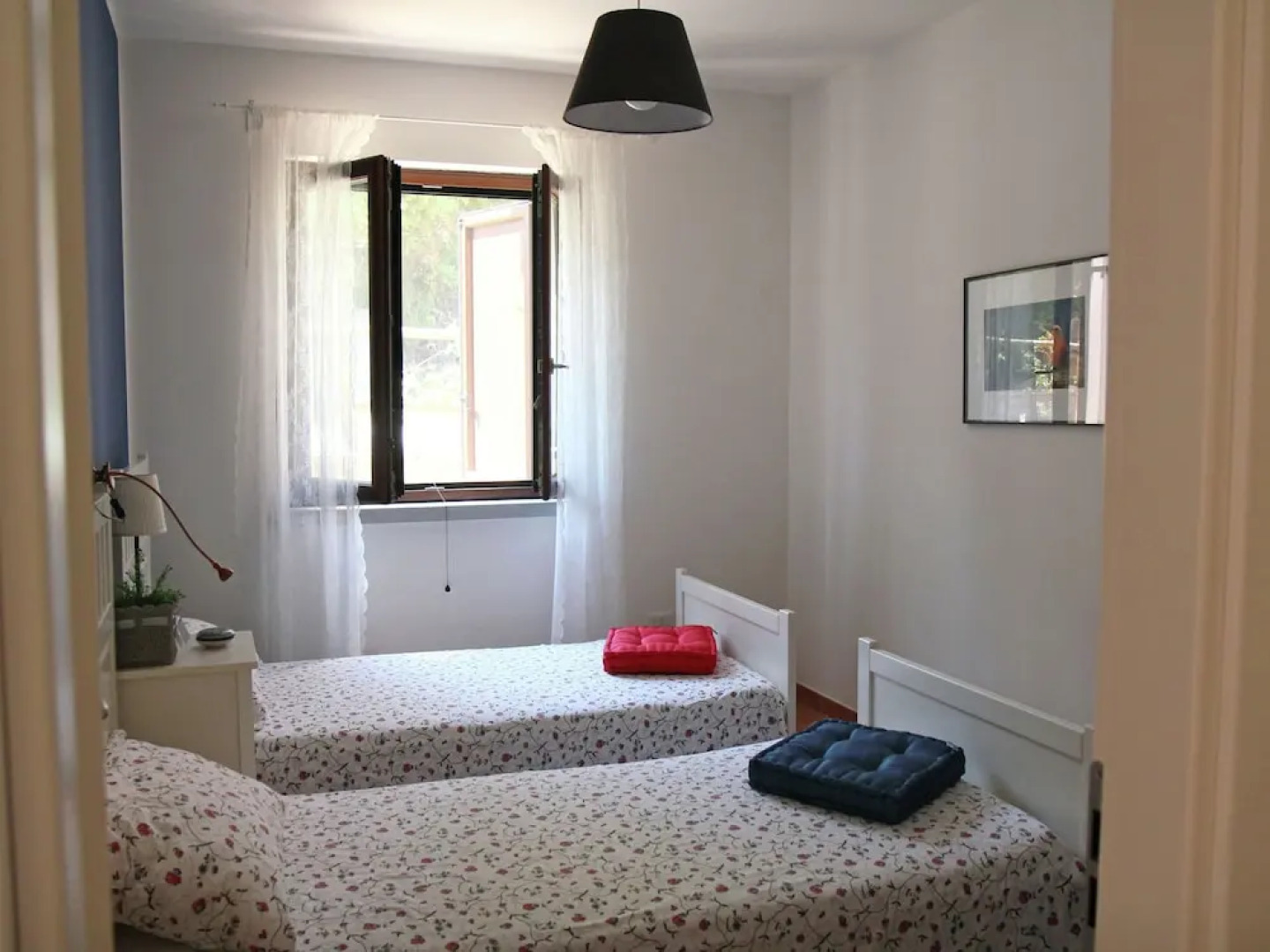 Spacious Holiday Home in Santa Lucia with Swimming Pool