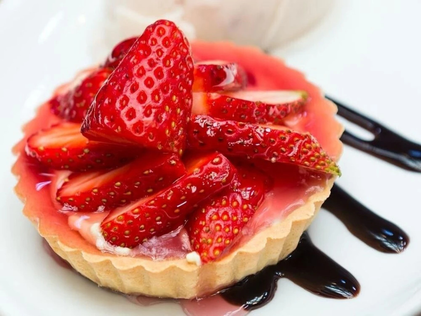 The Woodside Hotel, Aberdour. Exclusive Use