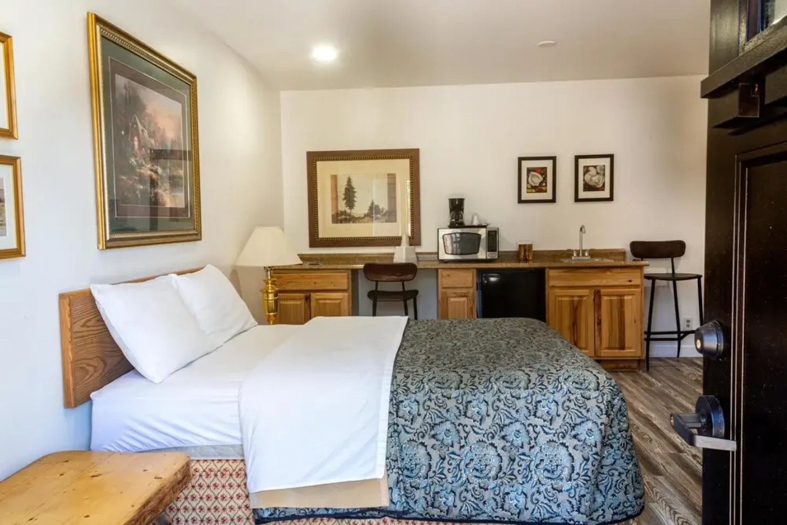 Riverwood Inn Hotel Signature Queen Suite