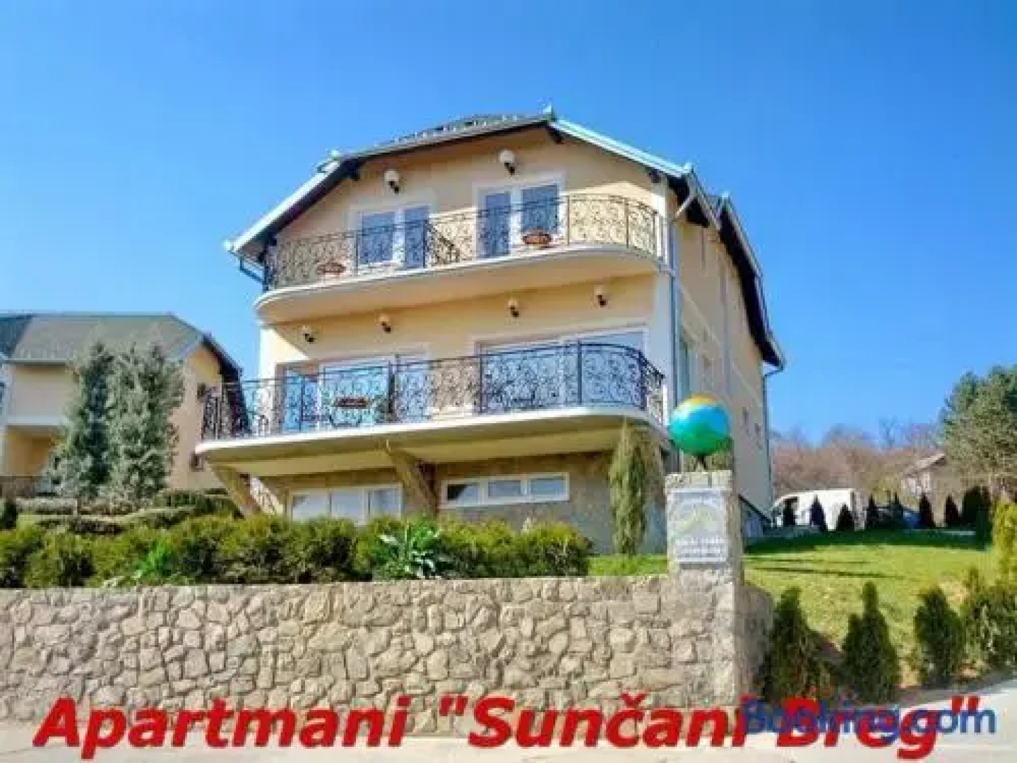 Apartments Sunčani Breg Vrdnik