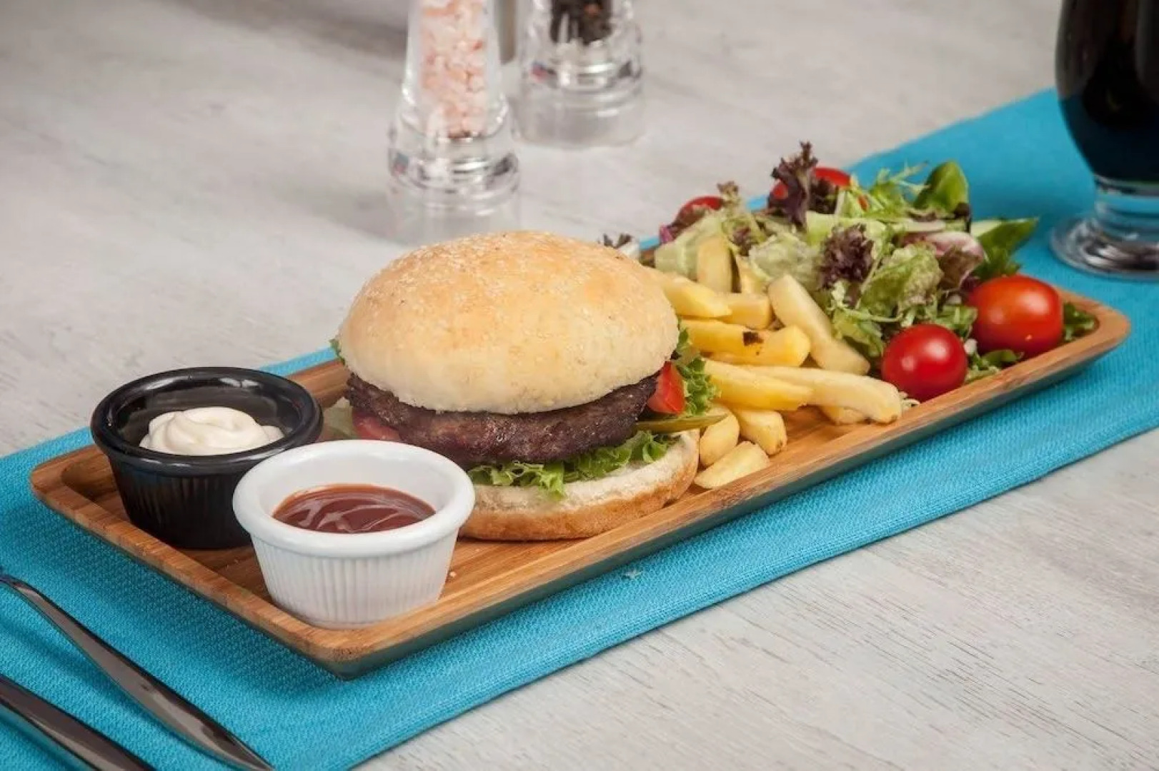 Serdivan Konak Otel Narli Tesisleri