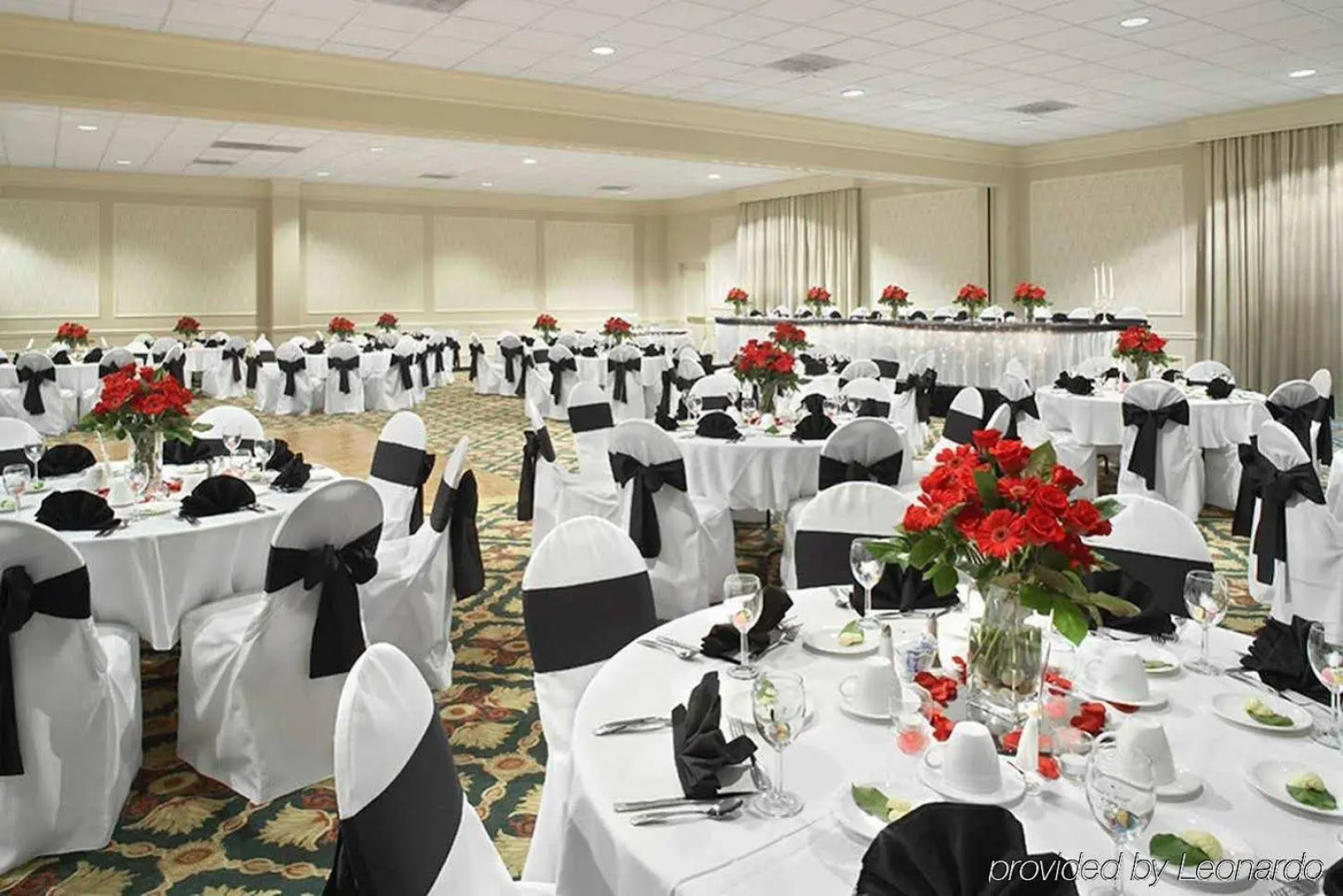 Doubletree By Hilton Akron/Fairlawn