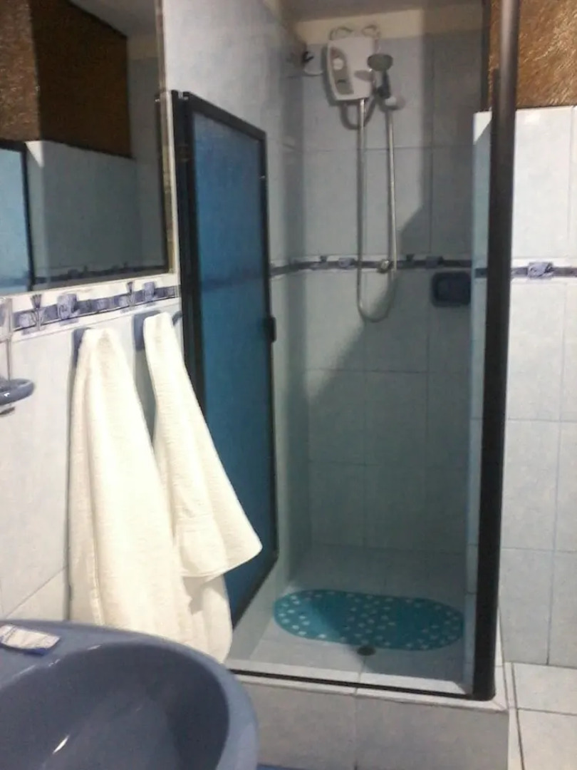 Royal Sweet Dreams Airport B&B