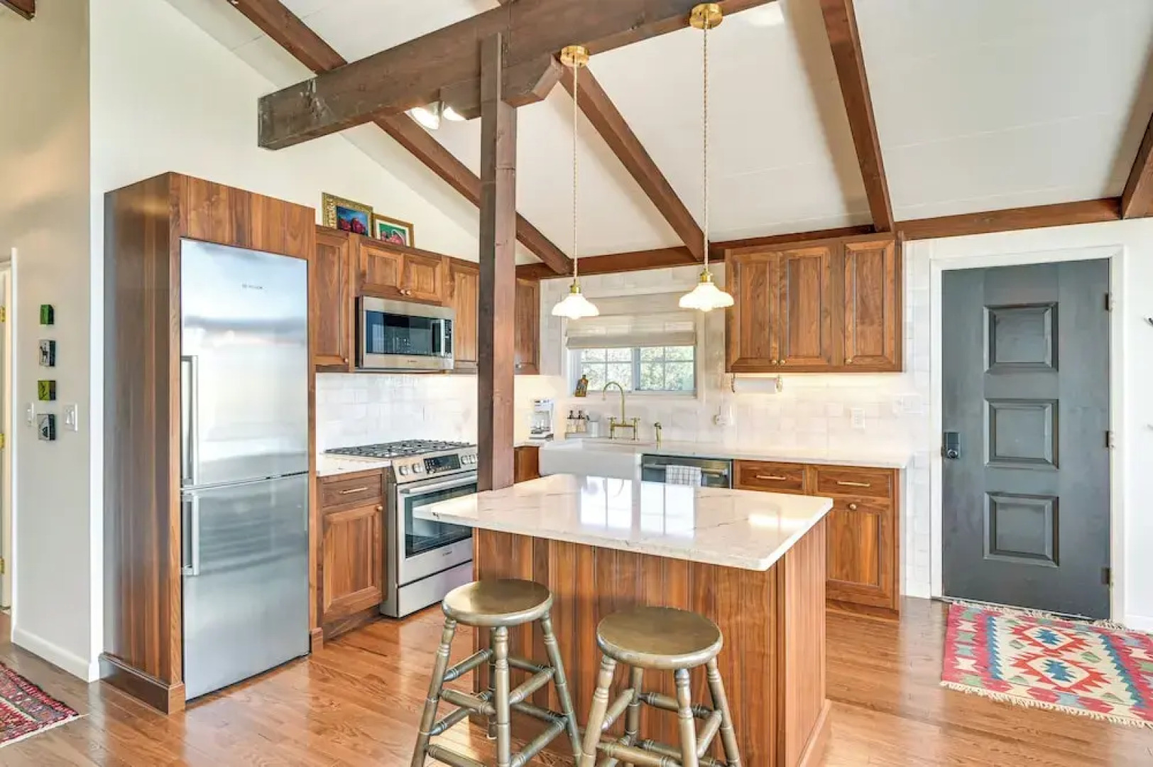 Cozy Mtn-view Chalet < 2 Mi to Windham Slopes