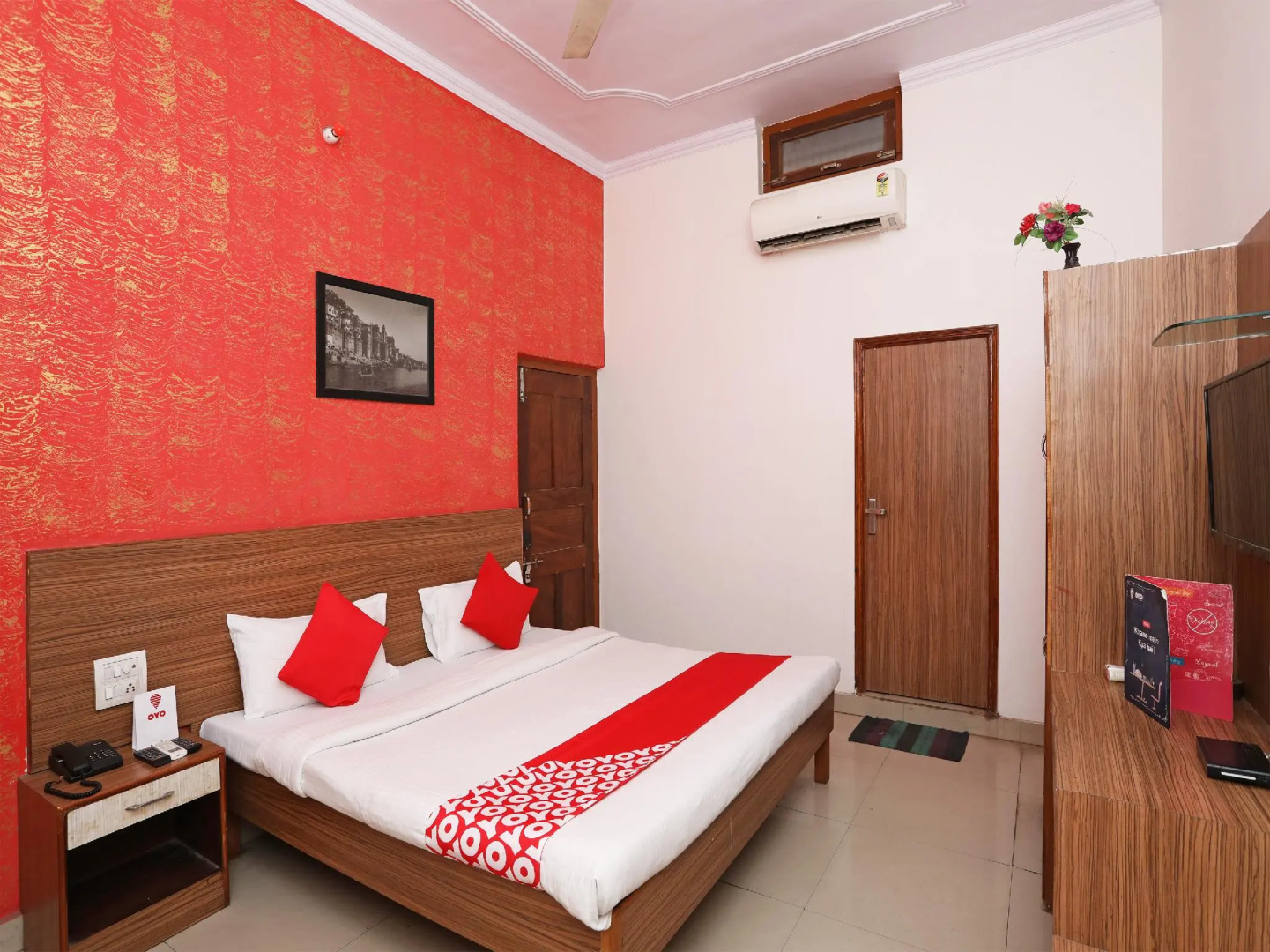 OYO 9928 Hotel Haveli Inn1