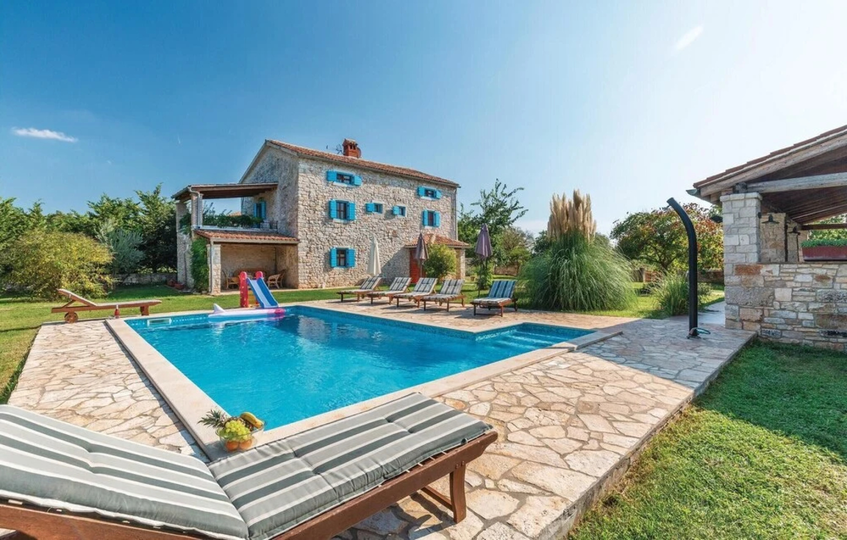 Nice Home in Vodnjan With Wifi and 4 Bedrooms