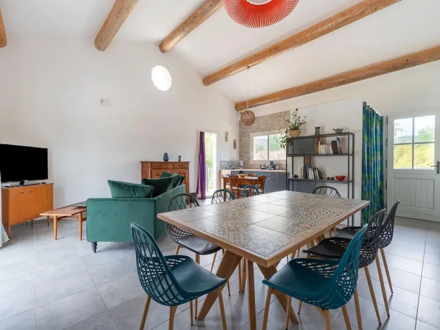 Cosy Holiday Home With Pool
