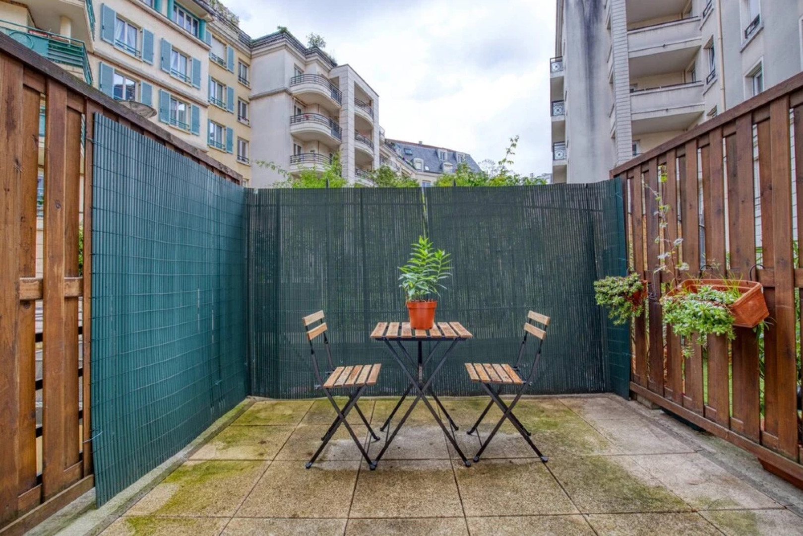 Nice Apartment With Terrace in Charenton