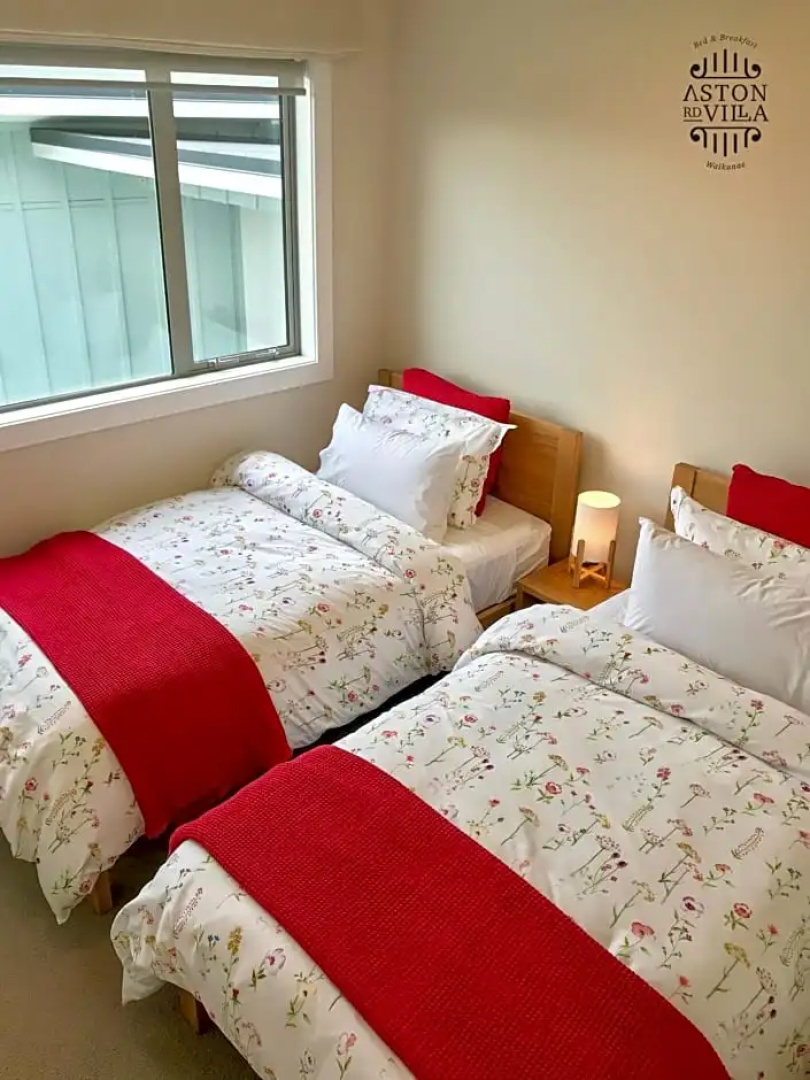 Aston Road Villa Bed And Breakfast