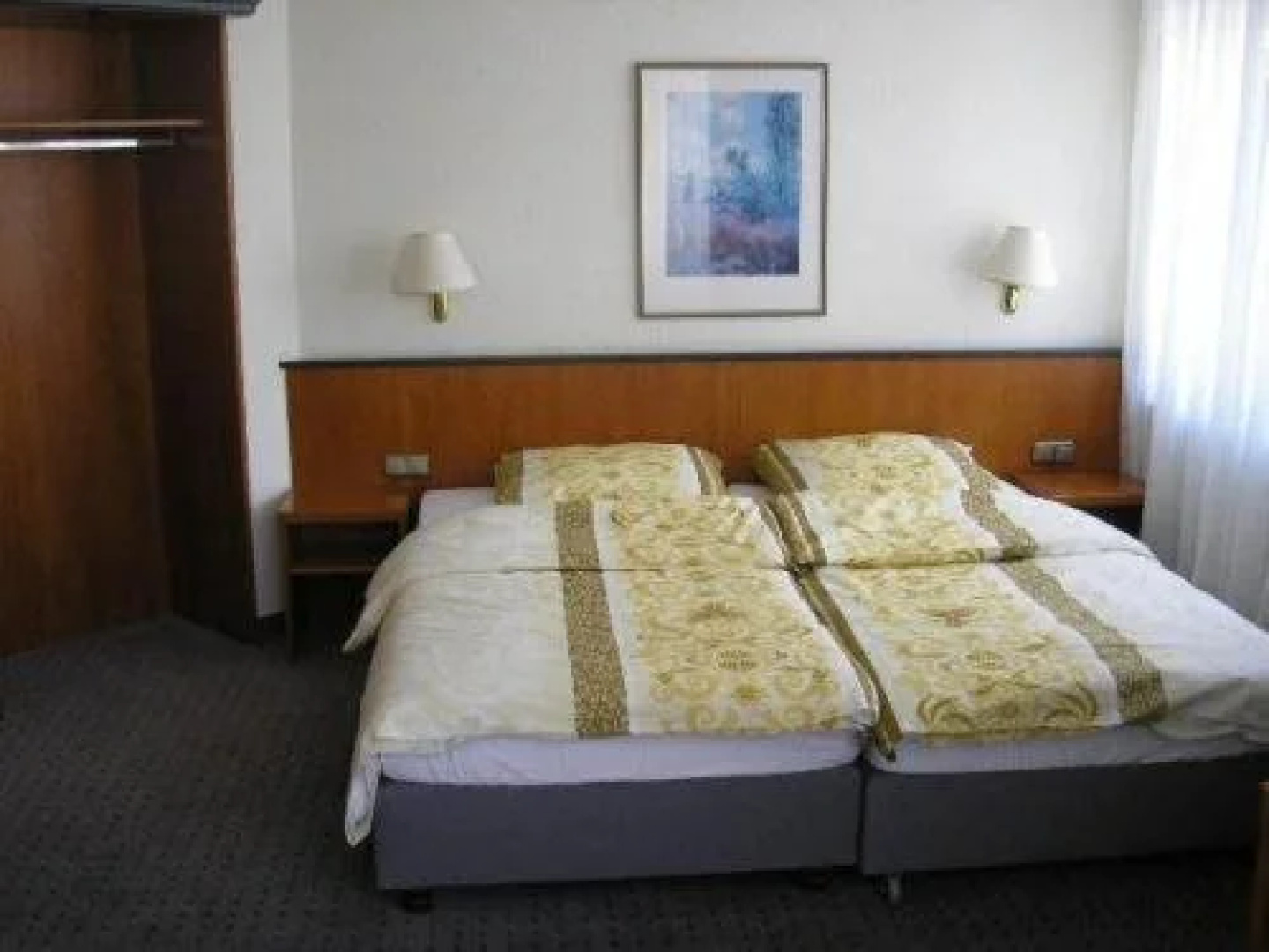Buffet Hotel