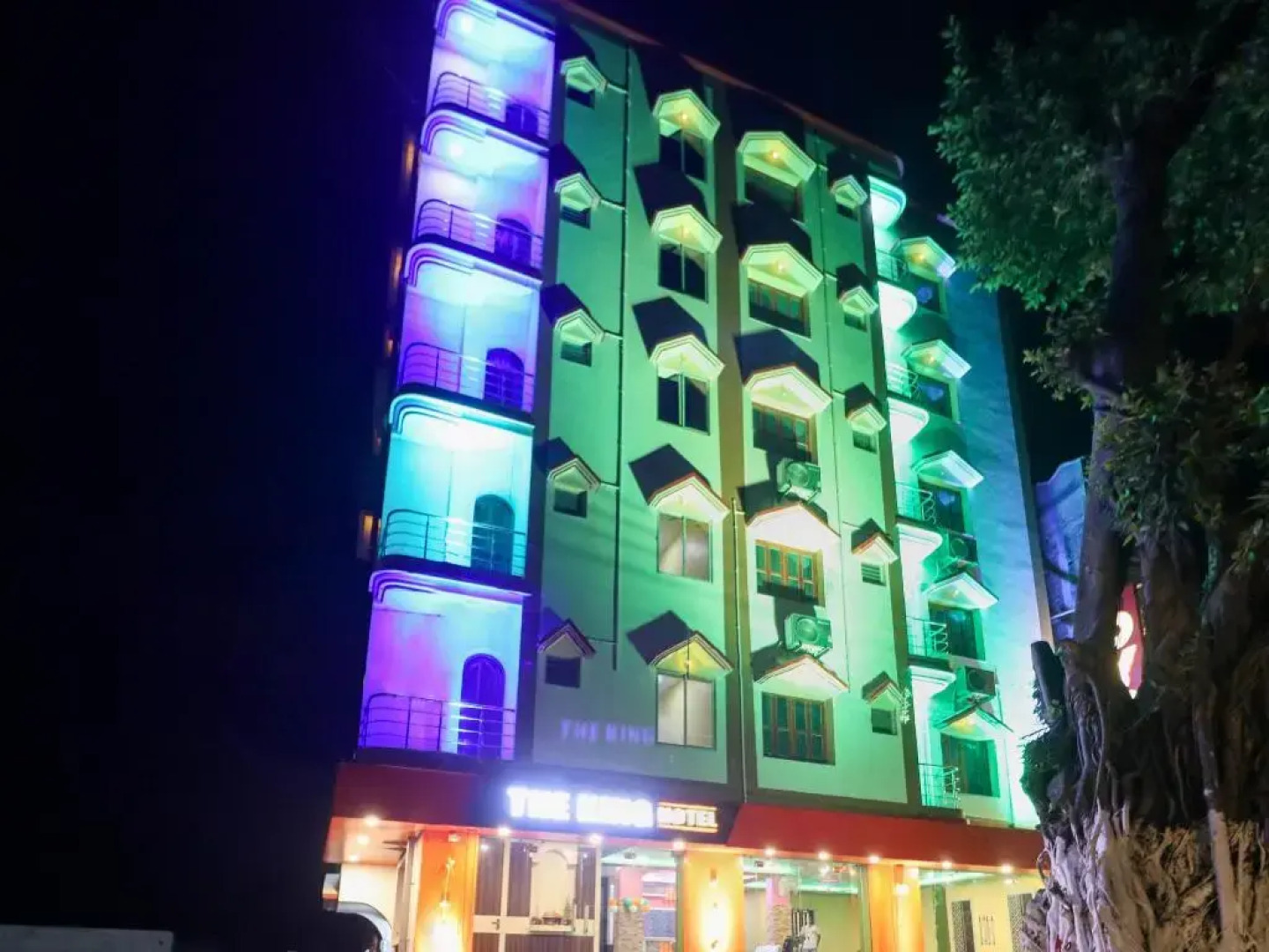 The King by OYO Rooms