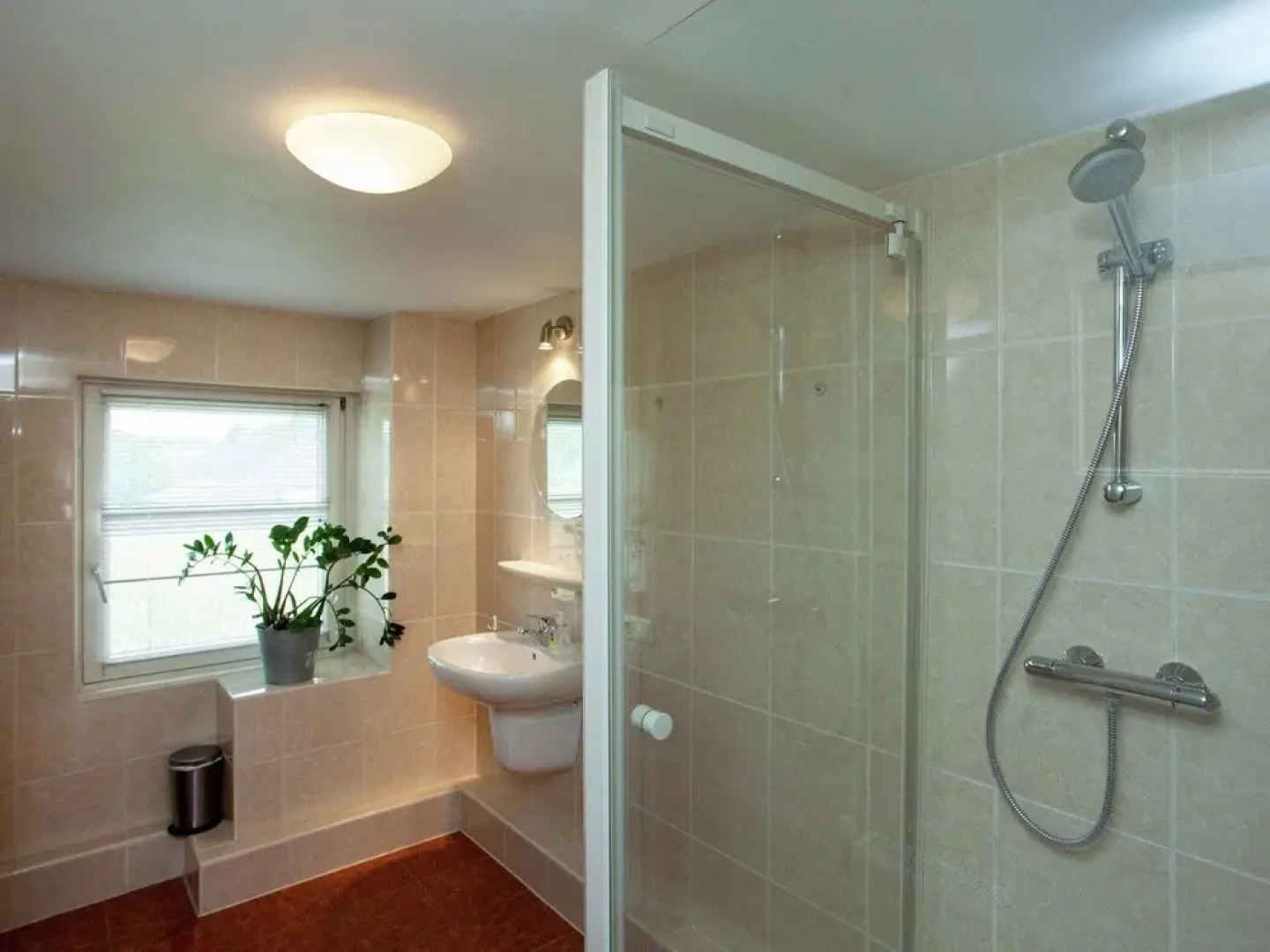 Majestic, Large Holiday Home near Leende Located Between Meadows & Forests