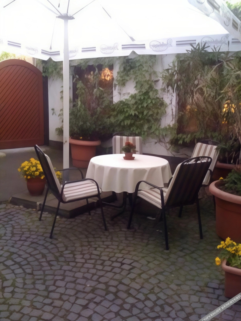 Restaurant At Keller Hotel