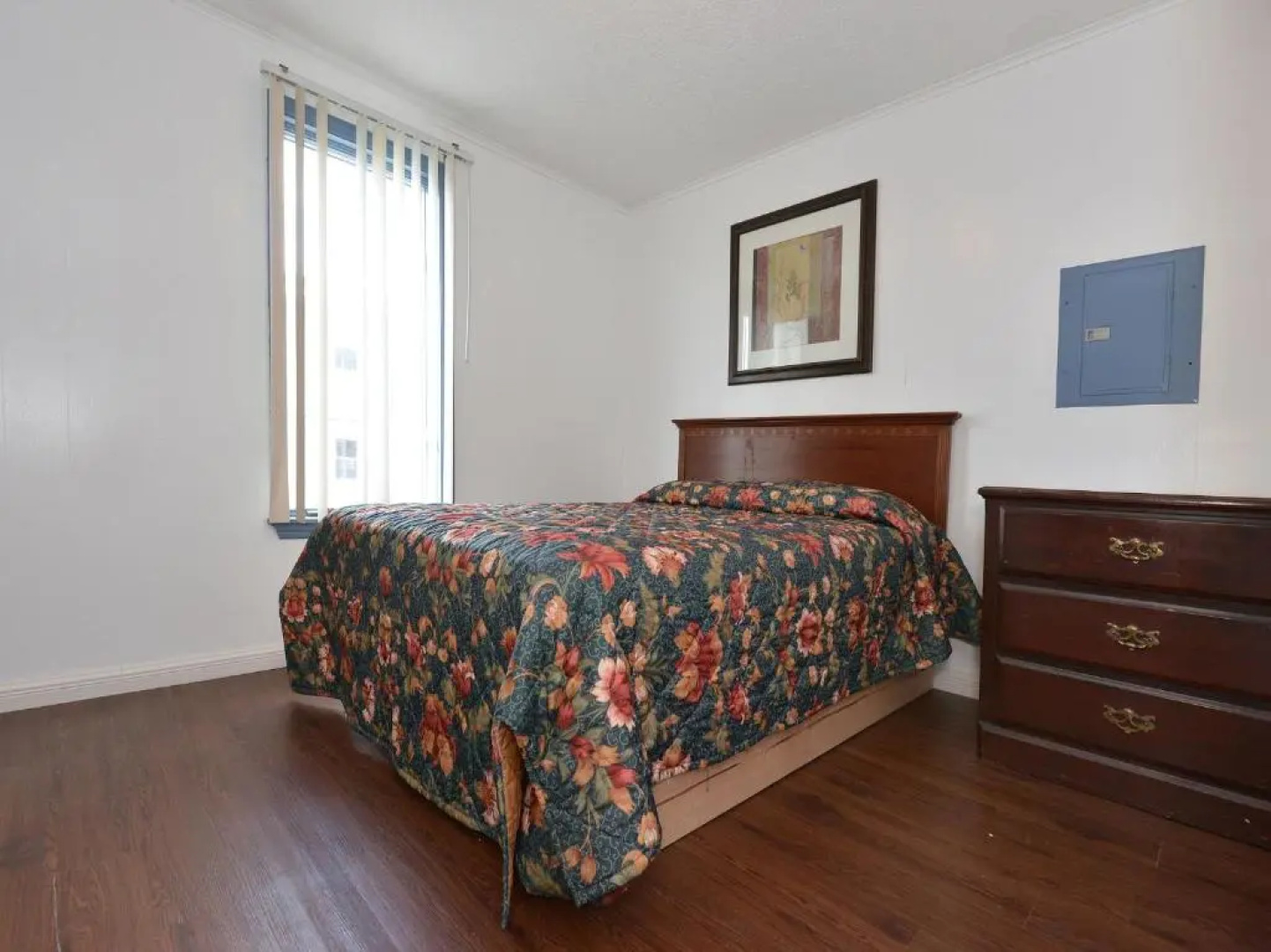 Shore Beach Houses - 52 - 402 Porter Avenue