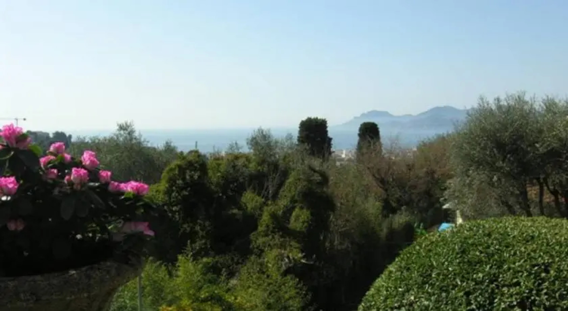 Amazing Villa Californian Style