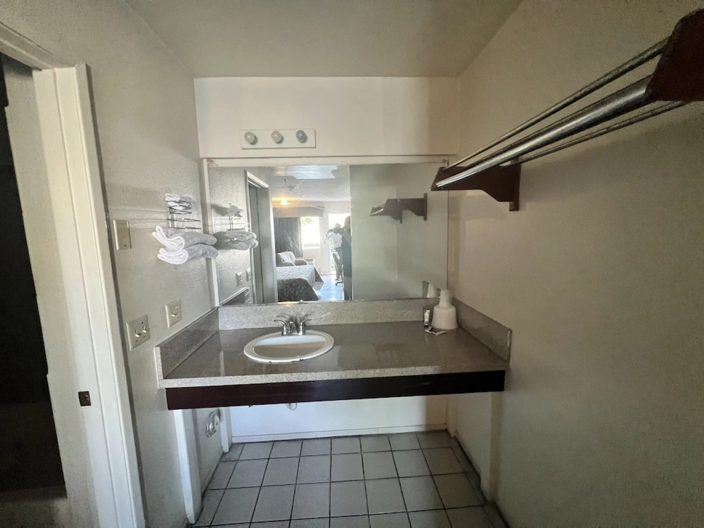 Casa Blanca Express & Suites Cypress Buena Park - Anaheim Area