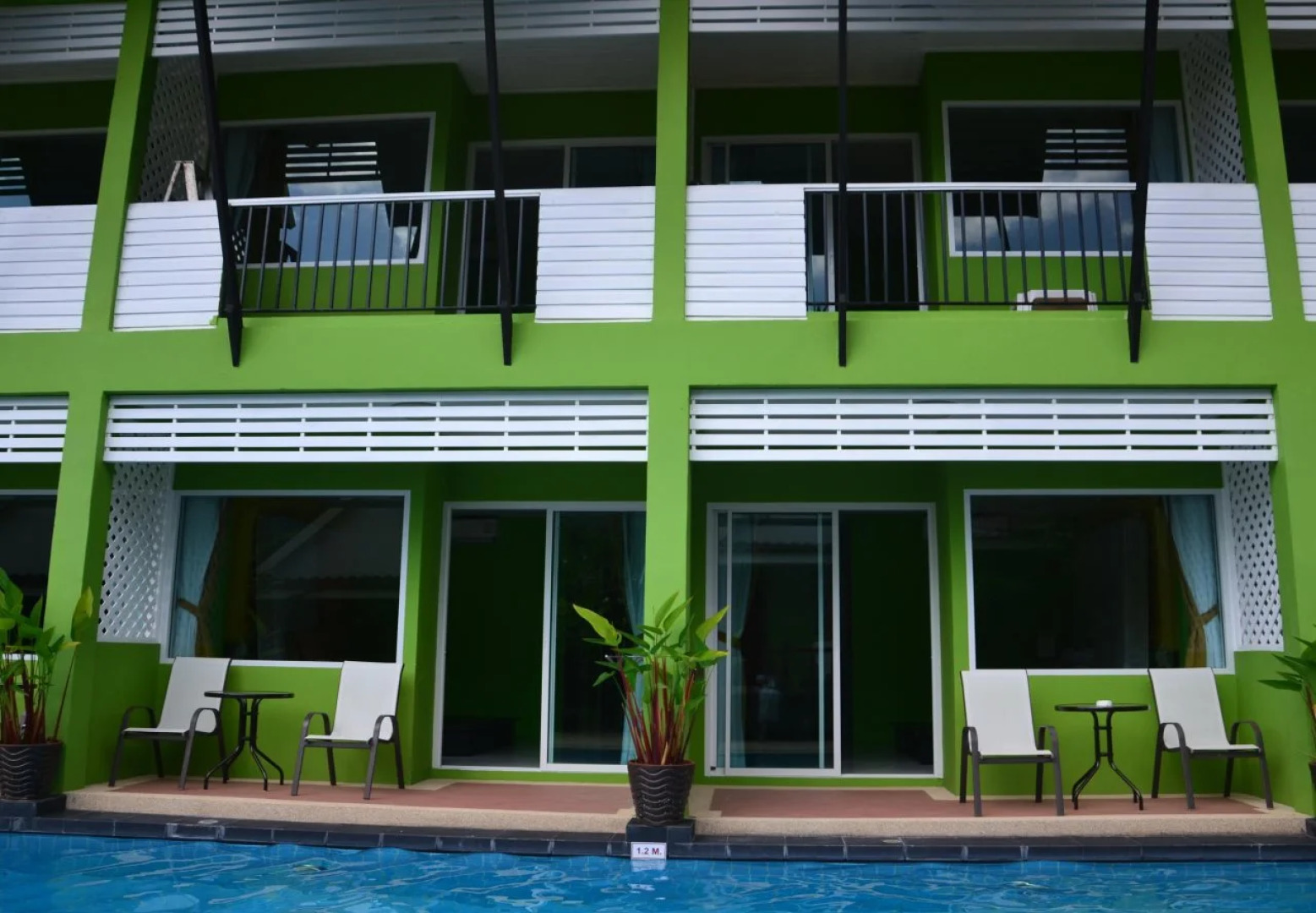 Khaolak C-nior Bungalows