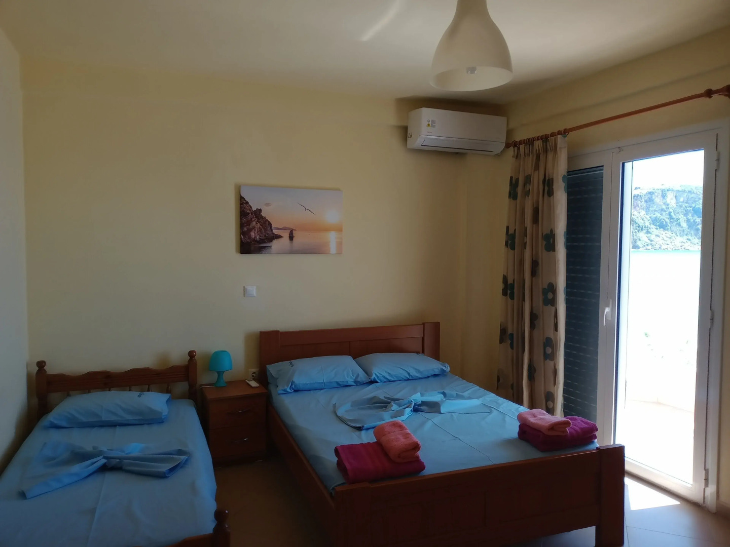 Magic Ionian Apartments & Rooms