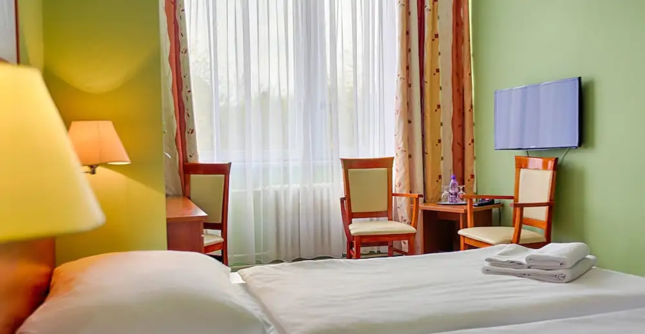 Studio Central Point