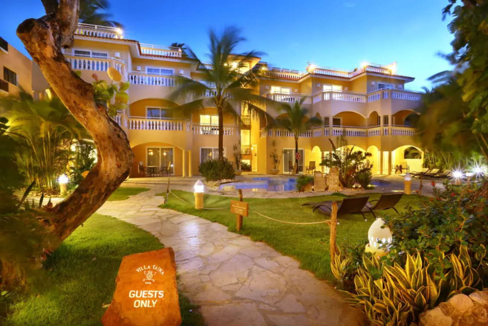 Hotel Villa Taina
