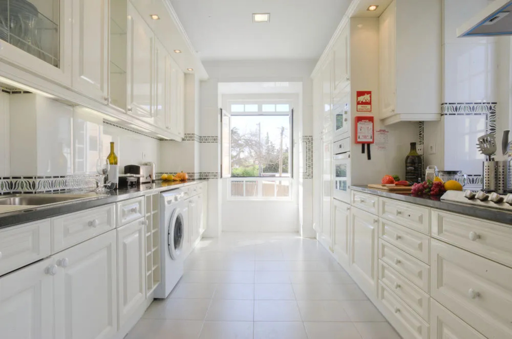 BLUE Boutique Hostel & Suites