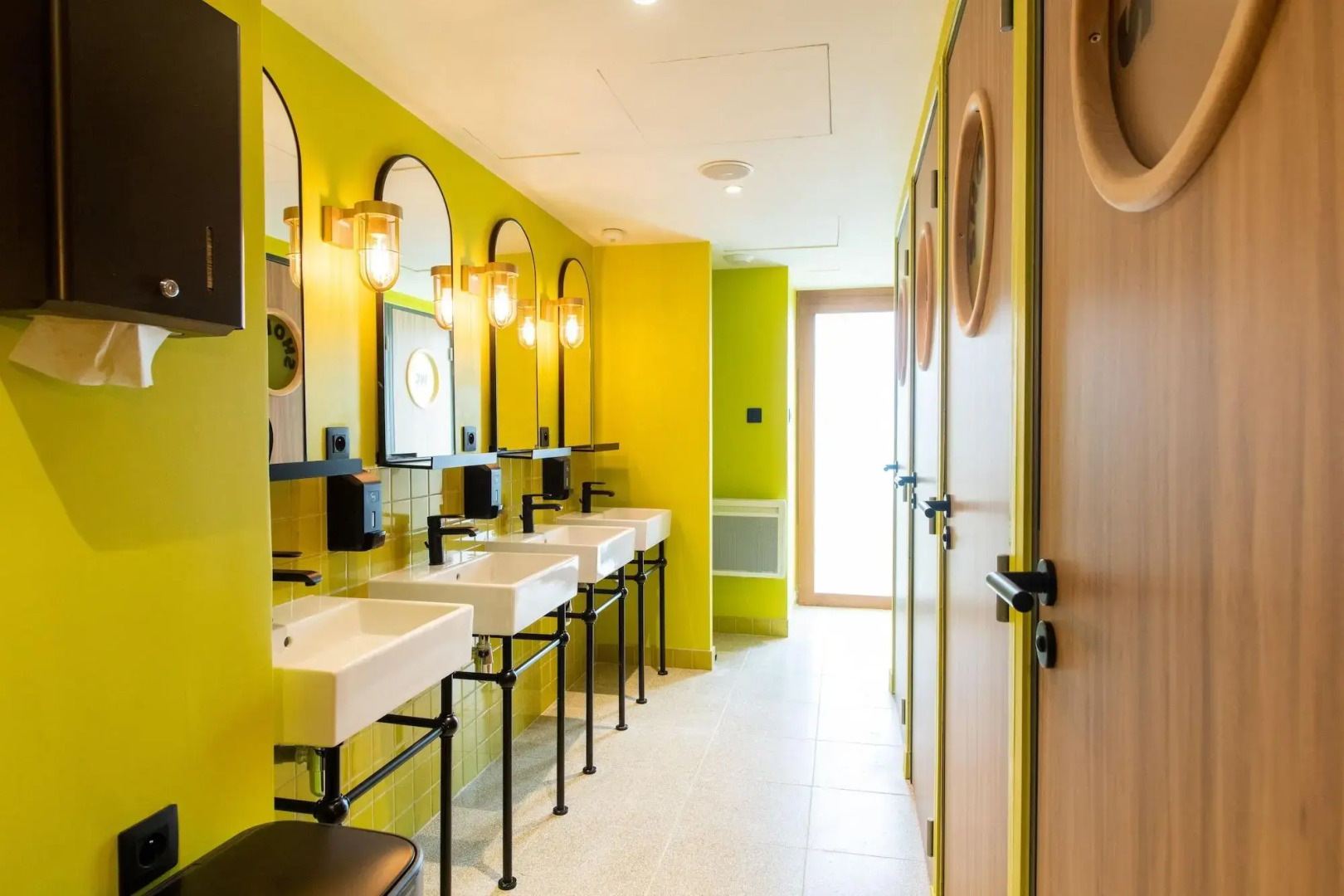 The People - Paris Nation - Hostel