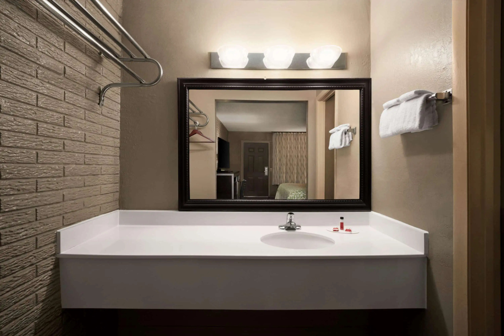 Days Inn by Wyndham Hardeeville/ I-95 State Line