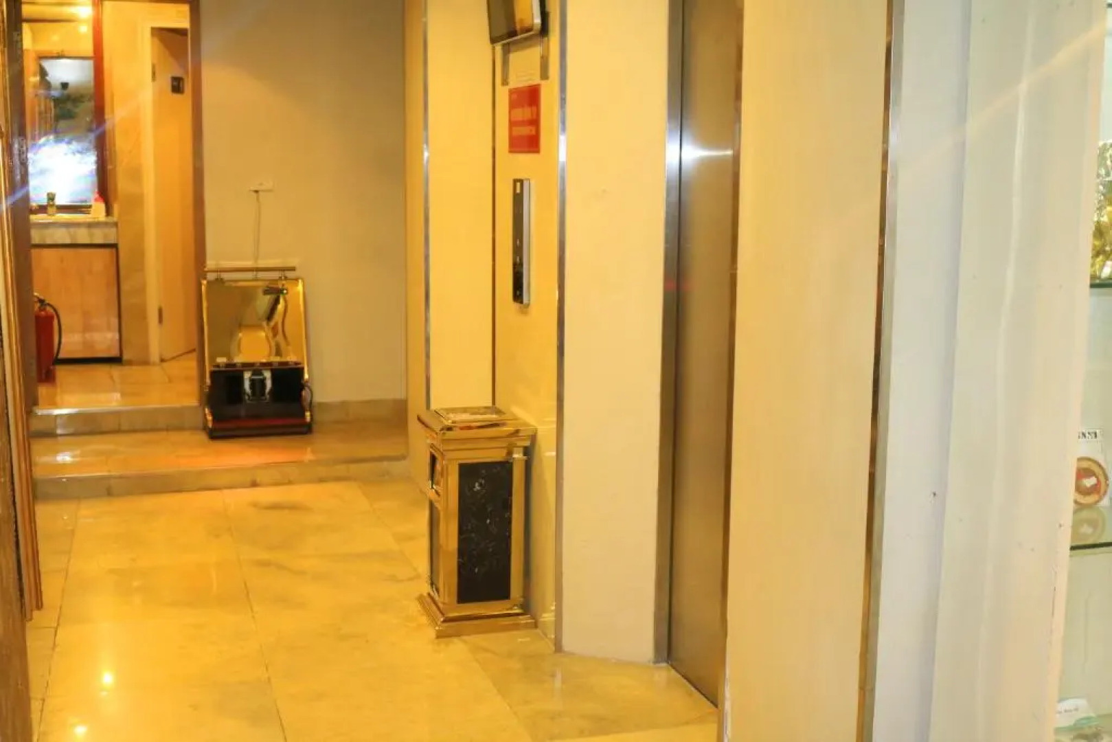 A25 Hotel - 12 Ngo Sy Lien