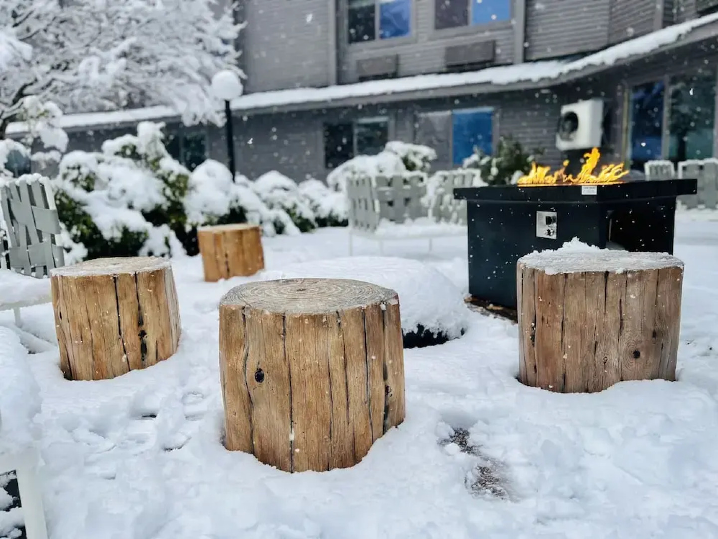 Hideaway Inn Mt.Sunapee