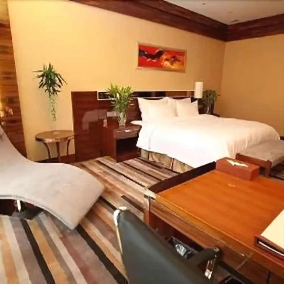 Zhengzhou Baishun International Hotel