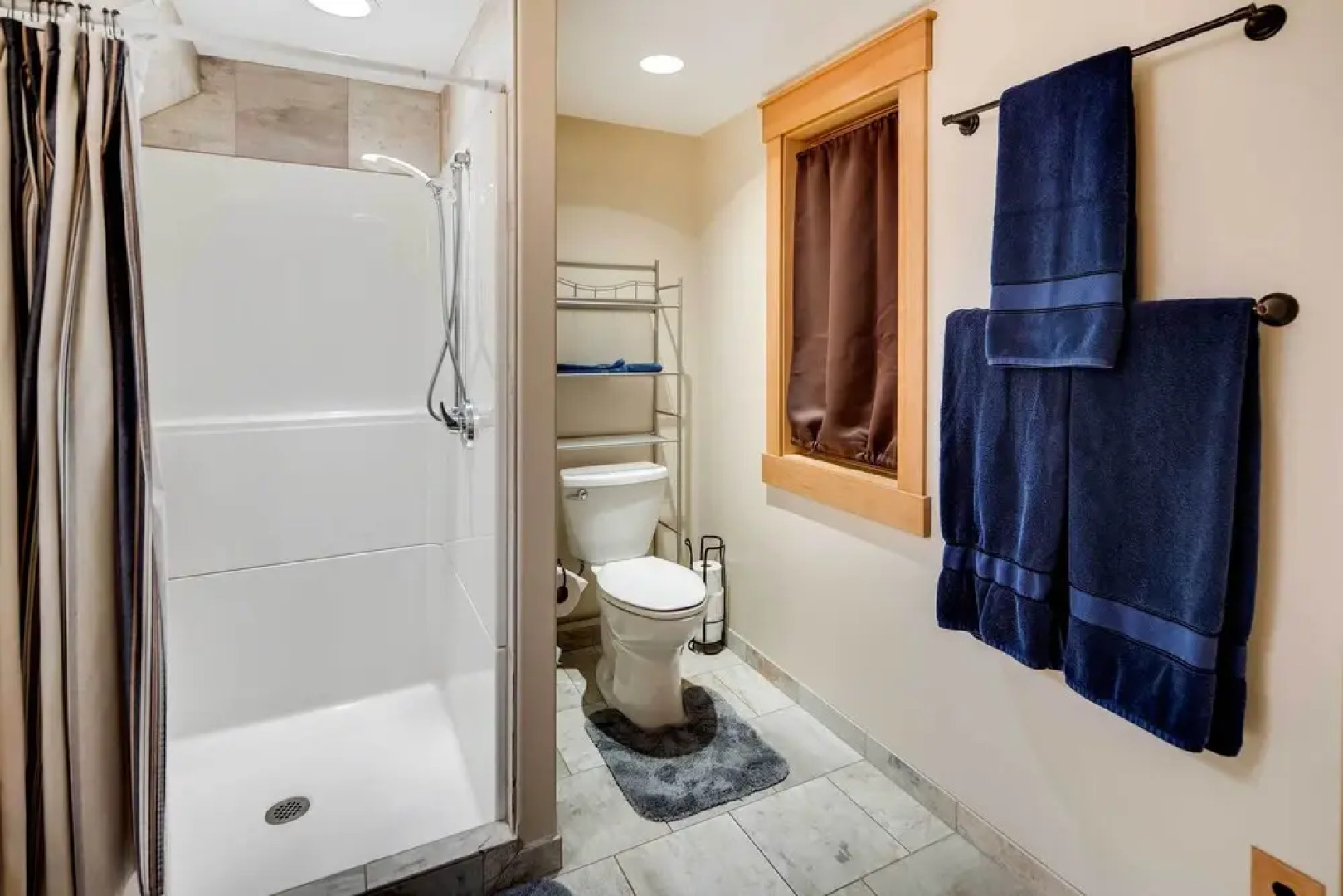 Ketchikan Apt - Walk to Refuge Cove Beach!