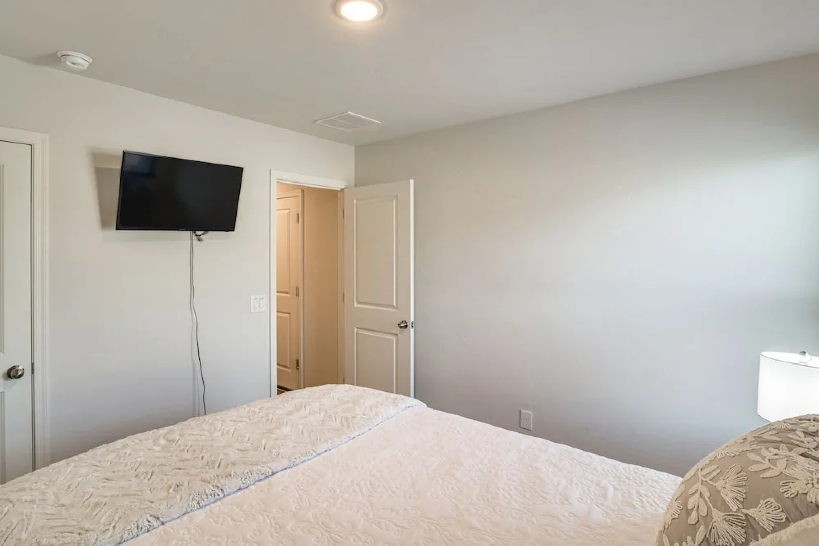 Bullhead City Home w/ Mtn View, By Colorado River