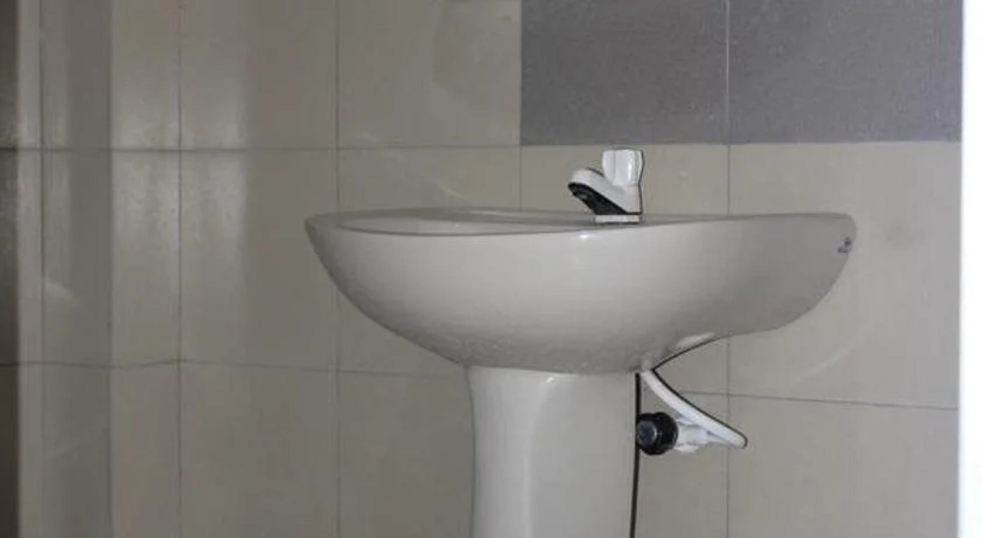 Siriliya Kale Seya Hotel