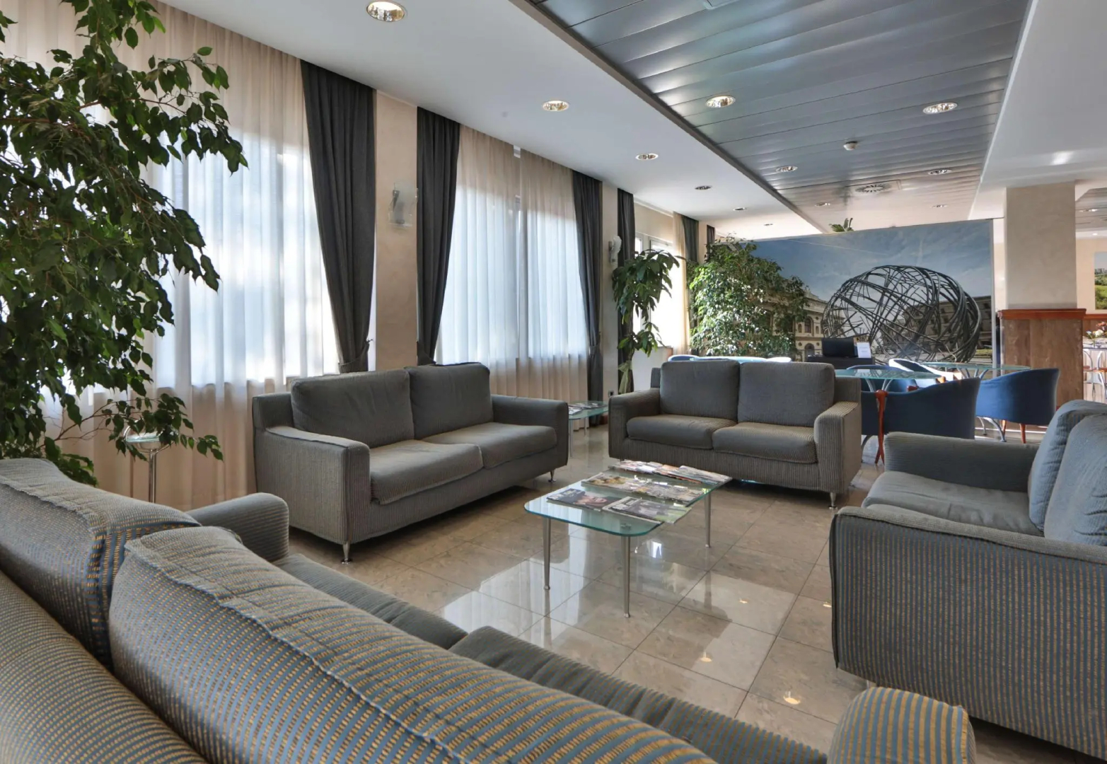 Home2 Suites by Hilton KCI Airport