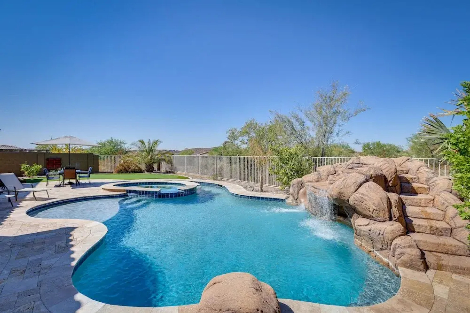 Saltwater Pool & Swim-up Bar: Goodyear Oasis!