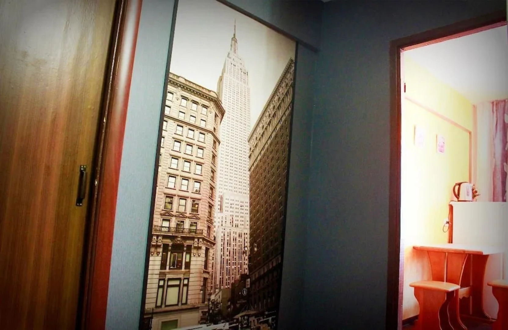 Dobrye Sutki Apartment on Merlina 20