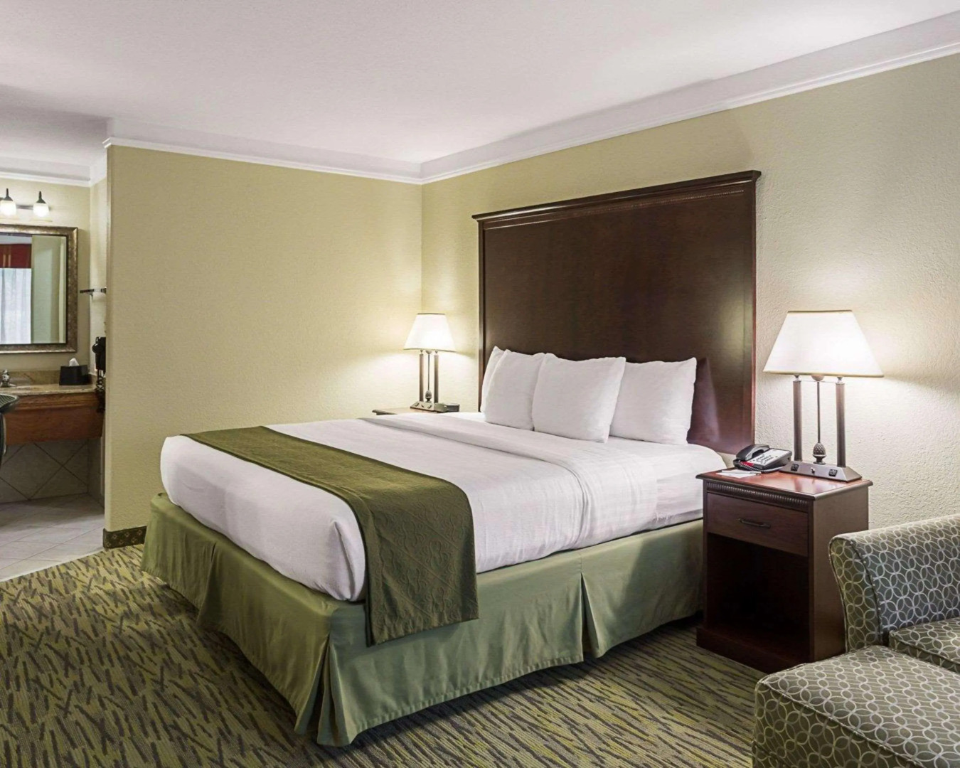 Clarion Inn and Conference Center