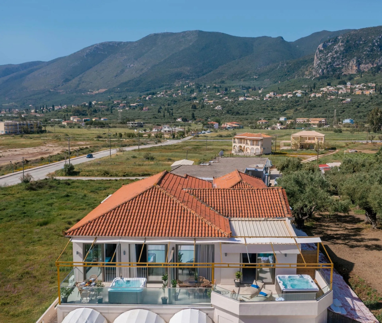 Aphrodite Studios & Apartments