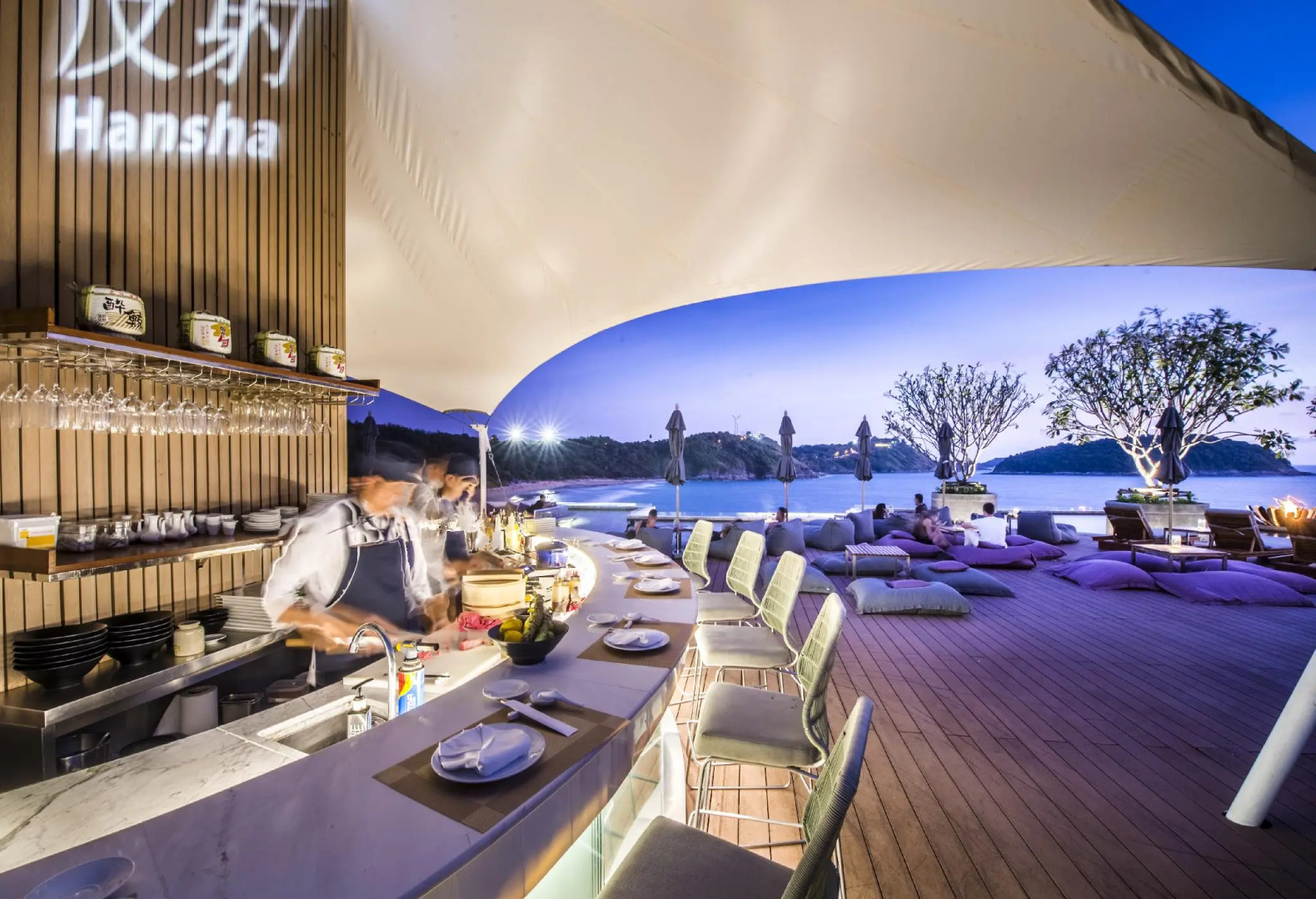 Отель The Nai Harn