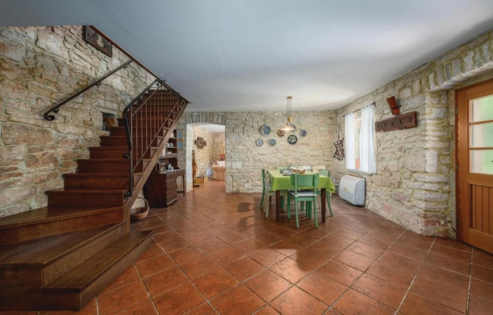 Beautiful Home in Svetvincenat With Wifi and 2 Bedrooms