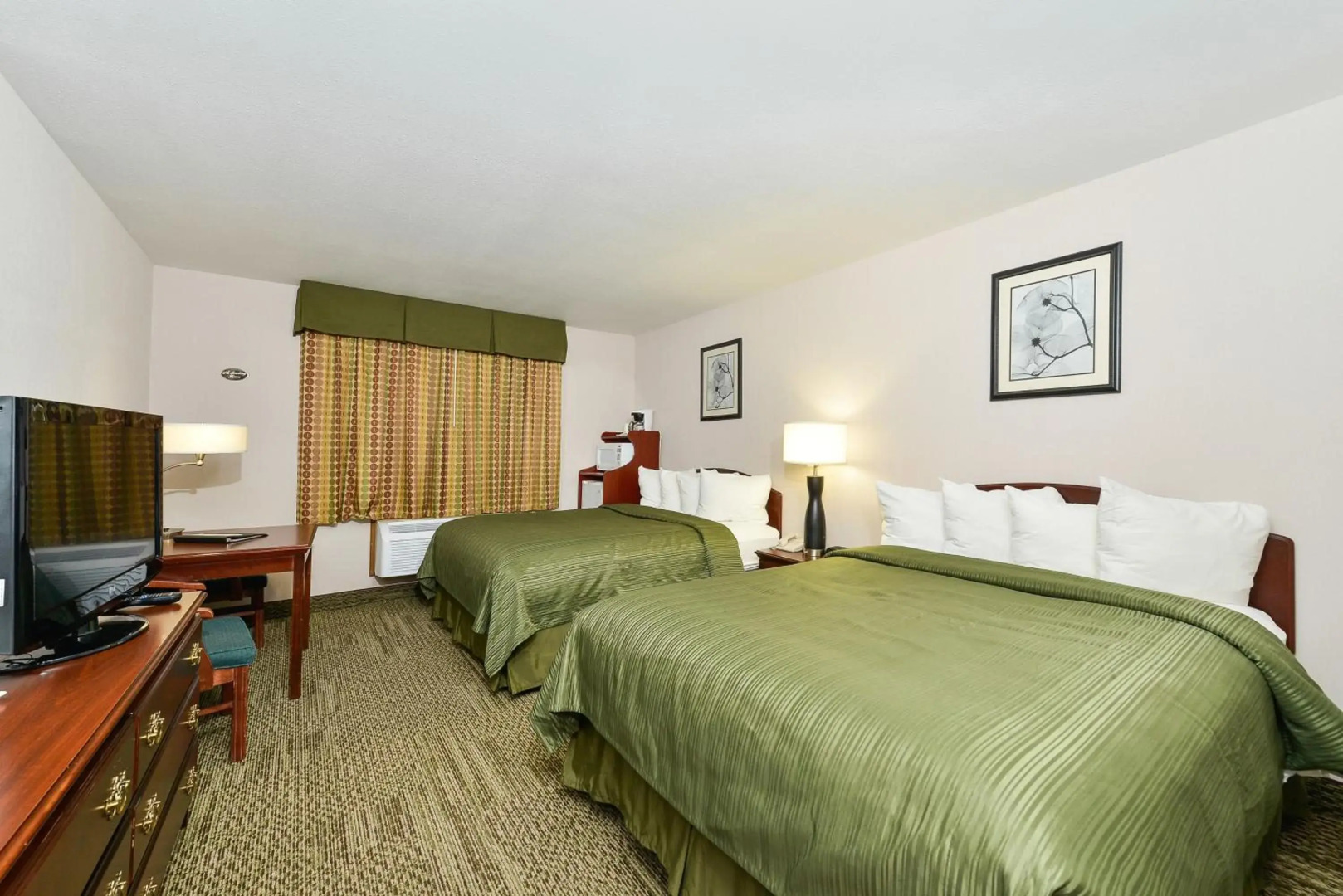 Quality Inn & Suites Stoughton - Madison South