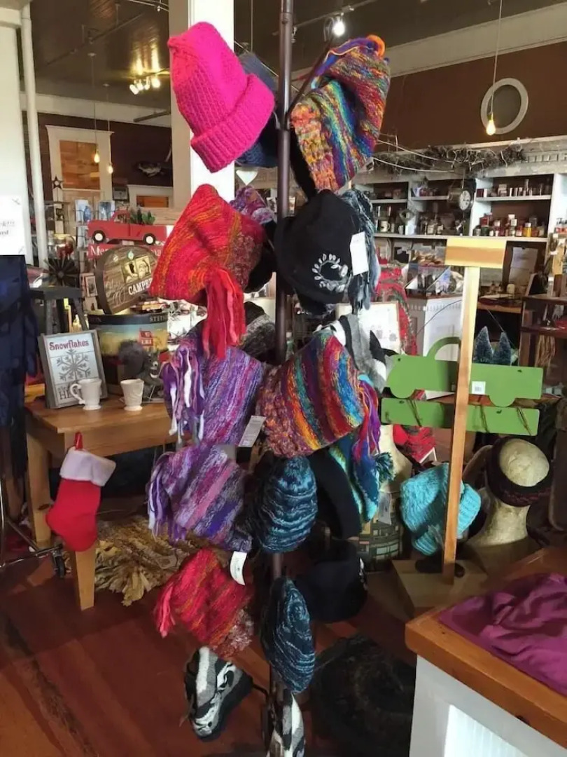 Mccloud Mercantile Hotel