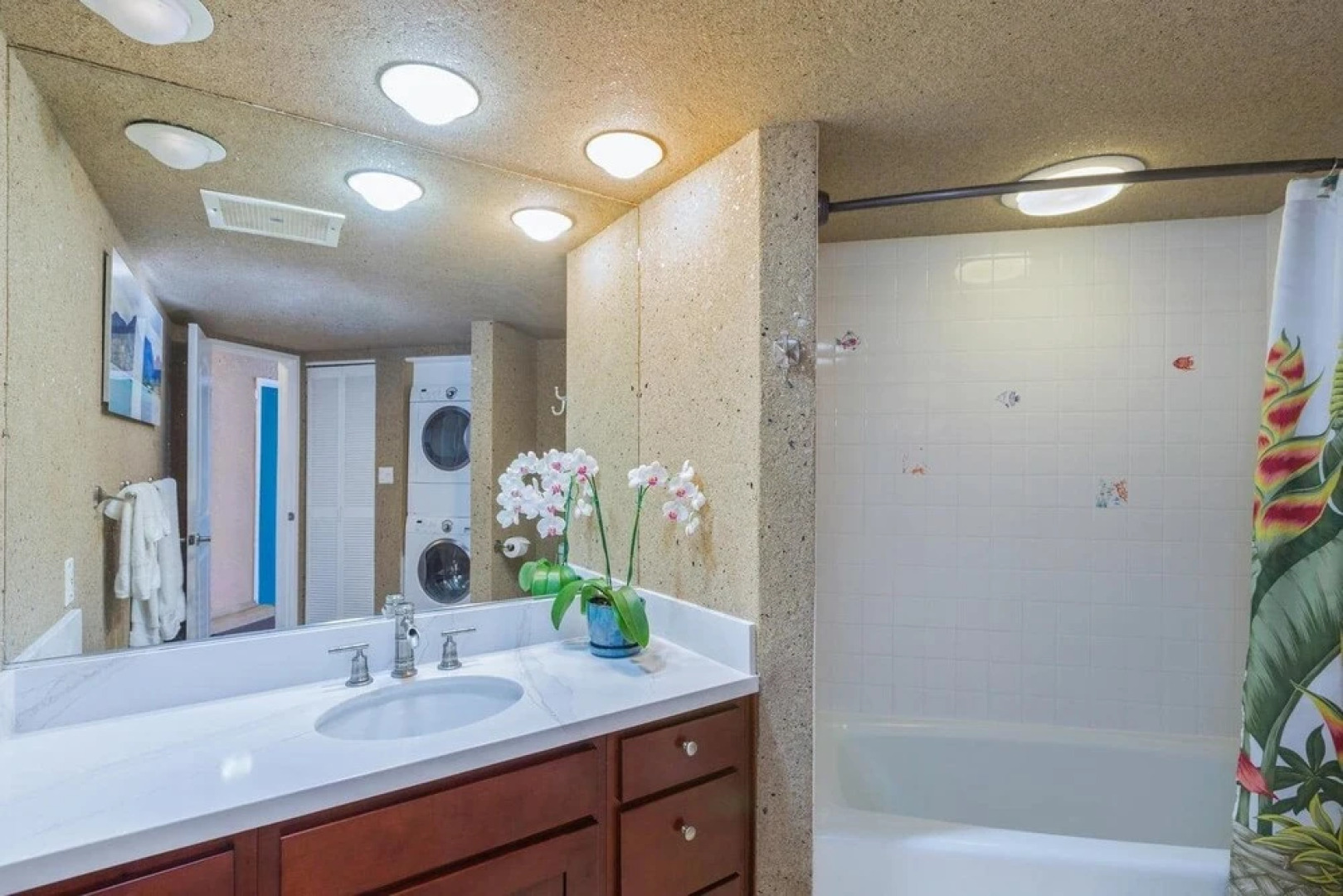 Puu Poa 309 2 Bedrooms 2 Bathrooms Condo