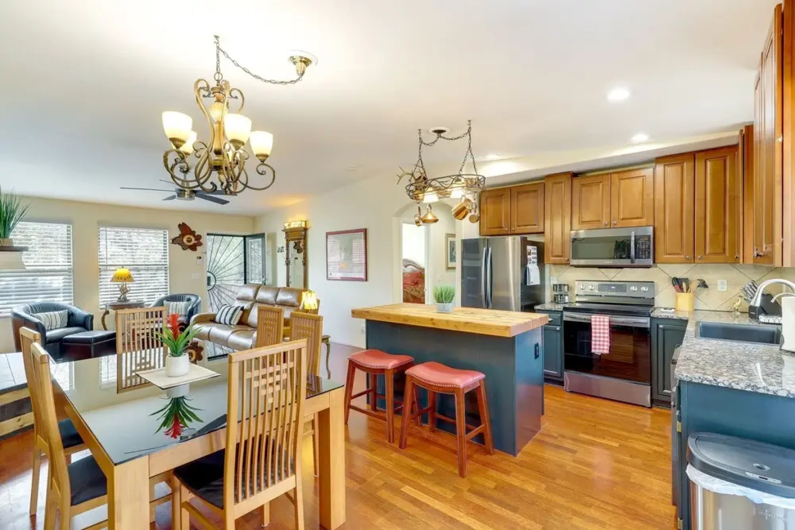 Payson Home w/ Yard, Fire Pit: 2 Mi to Downtown!