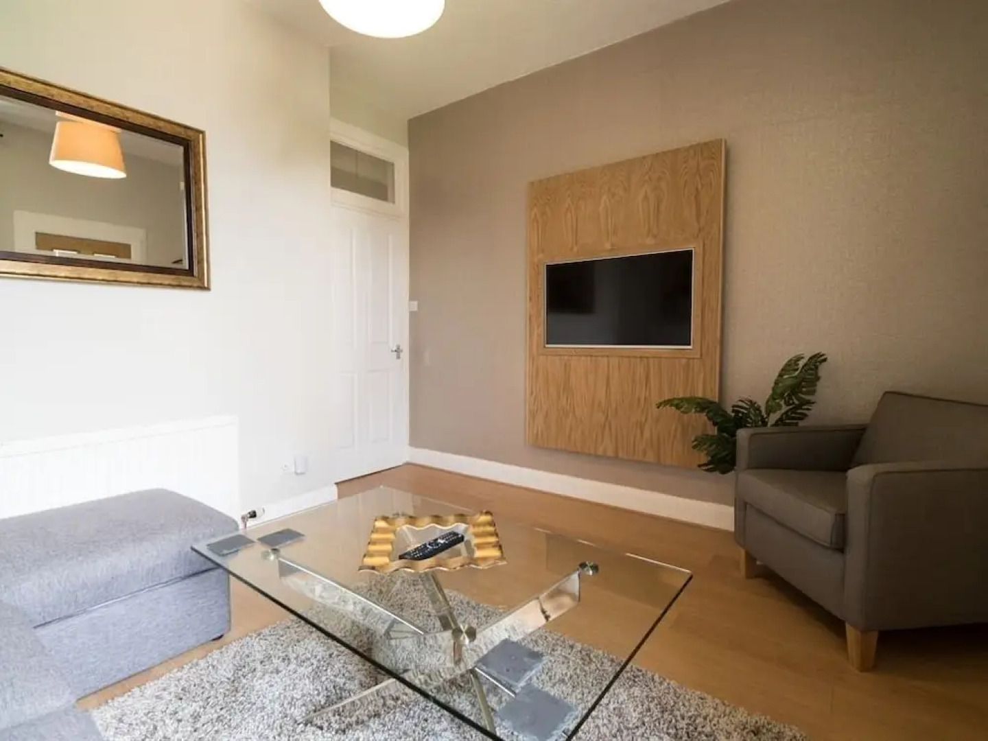 Callender Apartments