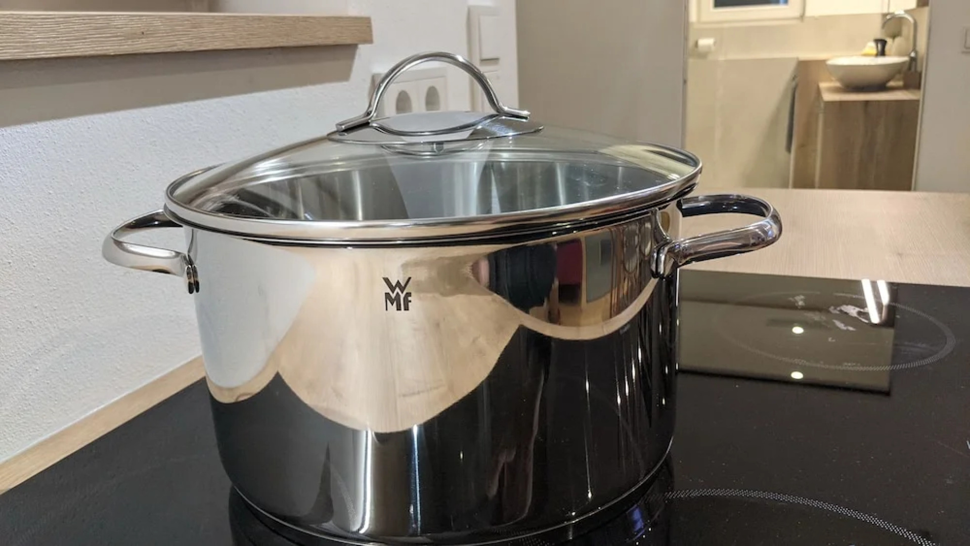 Vidora Apartments - Elegant Deco Loft With Balcony in Soprabolzano w Ritten Card